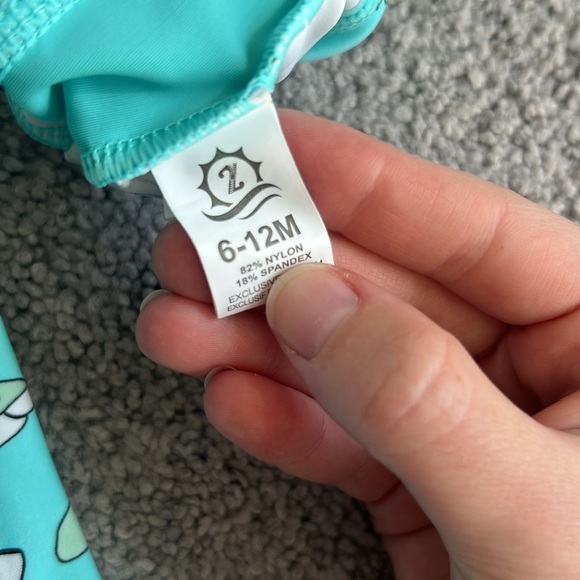 SwimZip shark zipper rash guard UPF 50 size 6-12M - Picture 3 of 4